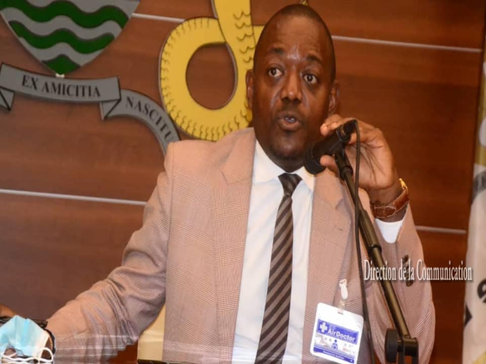 Autour du Maire de la Commune de Libreville par interim Serge williams Akassaga Okinda