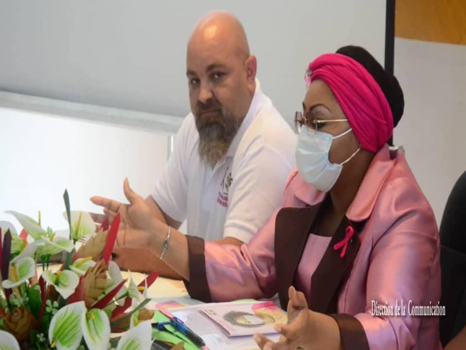 Dernière étape de la caravane de sensibilisation Octobre Rose 