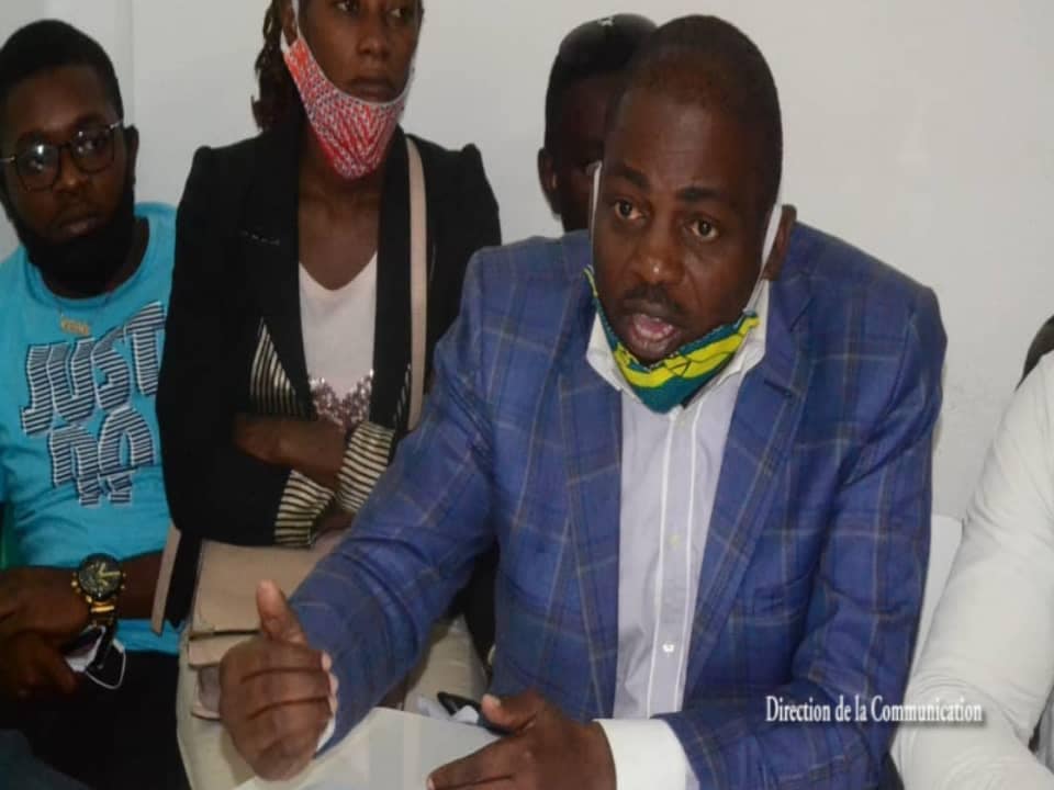 Séance de travail à l'Inspection Générale Municipale sise à Nkembo ce 23 octobre 2020 entre les Conseillers de l'lnspecteur Général Municipal,