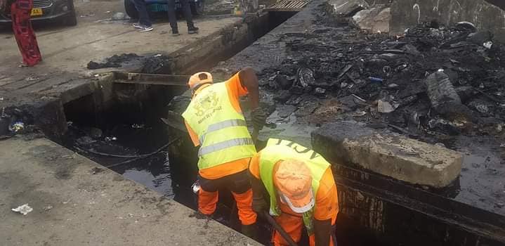 Poursuite de l'opération curage des caniveaux