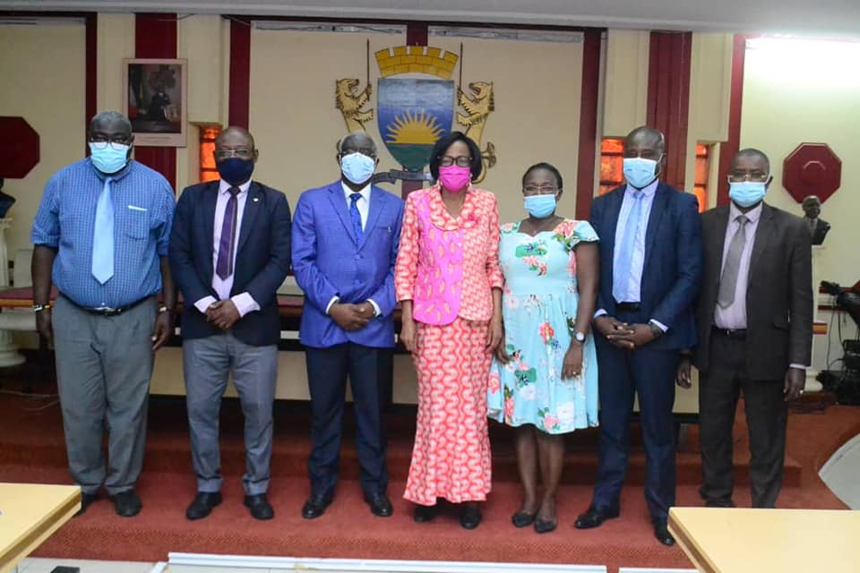 LE MAIRE DE LIBREVILLE REÇOIT LES MEMBRES DE LA COSYGA